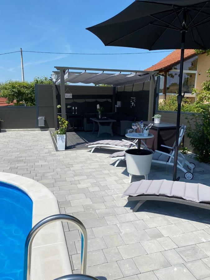 Appartement Aqua-Tuhelj- Sky à Tuheljske Toplice Extérieur photo